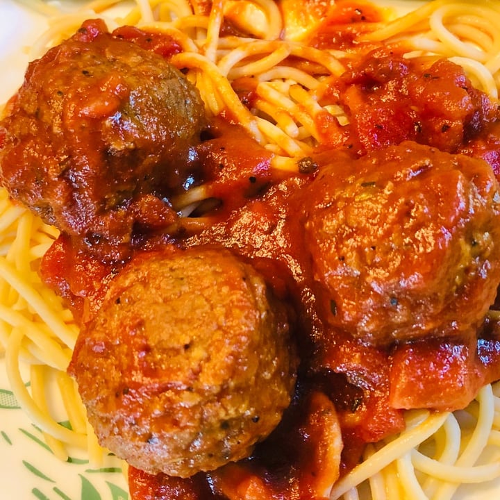 photo of Gardein Classic Meatless Meatballs shared by @meredithsveganlife on  13 Nov 2020 - review