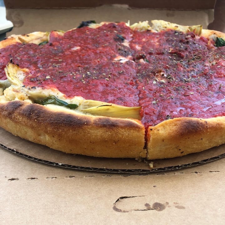 photo of Kitchen 17 Deep Dish “Plant Eater” Pizza shared by @drjennpt on  29 Nov 2021 - review