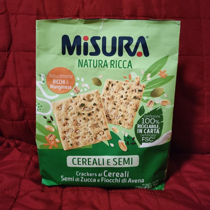 photo of Misura Crackers ai Cereali, Semi di Zucca e Fiocchi di Avena - Natura Ricca shared by @verodna on  12 Apr 2022 - review