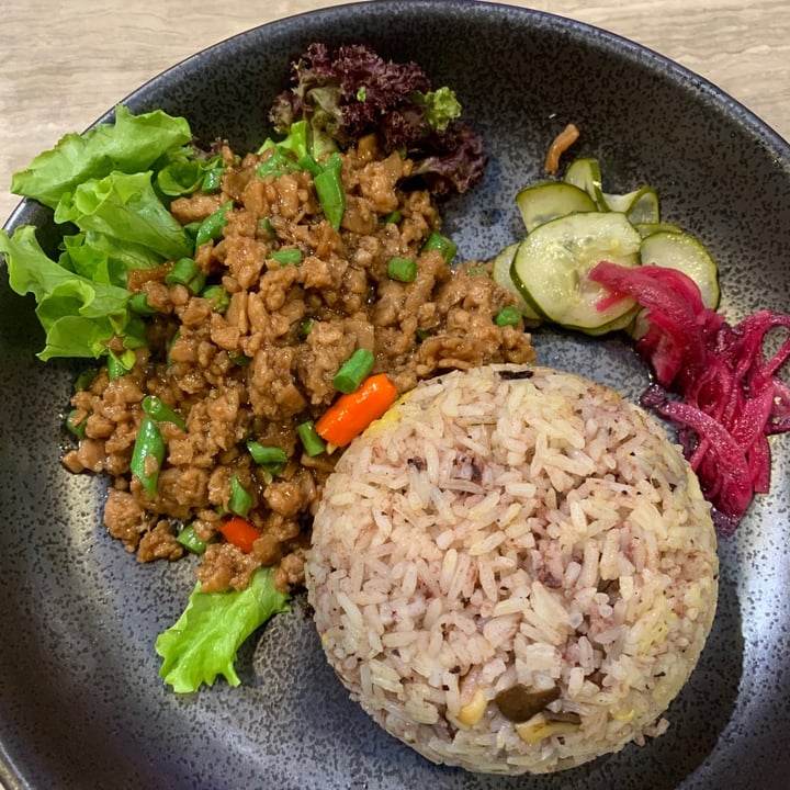 photo of Bangkok Jam Ka Pow Omnimeat With Black Olive Fried Rice shared by @jashment on  02 Feb 2021 - review