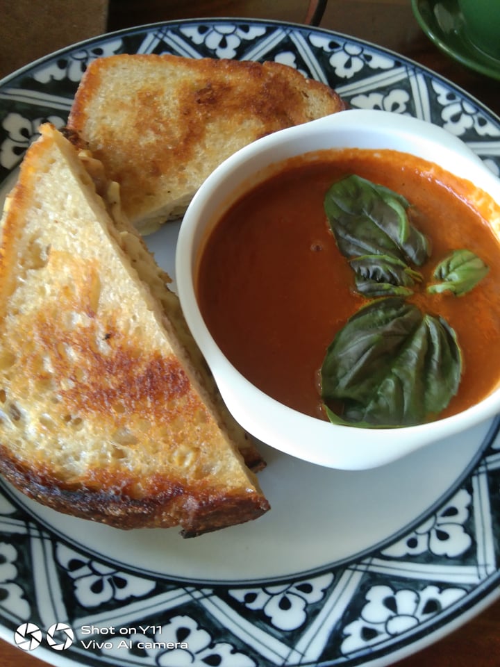 photo of Củ và Rễ - A Vegan Restaurant Grilled Cheese Sandwich shared by @andreaalexandra on  24 Apr 2021 - review