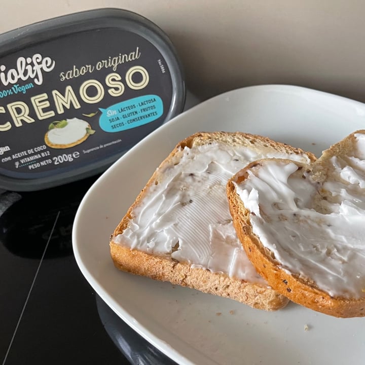 photo of Violife Queso de untar shared by @pattyblanco on  16 Sep 2021 - review