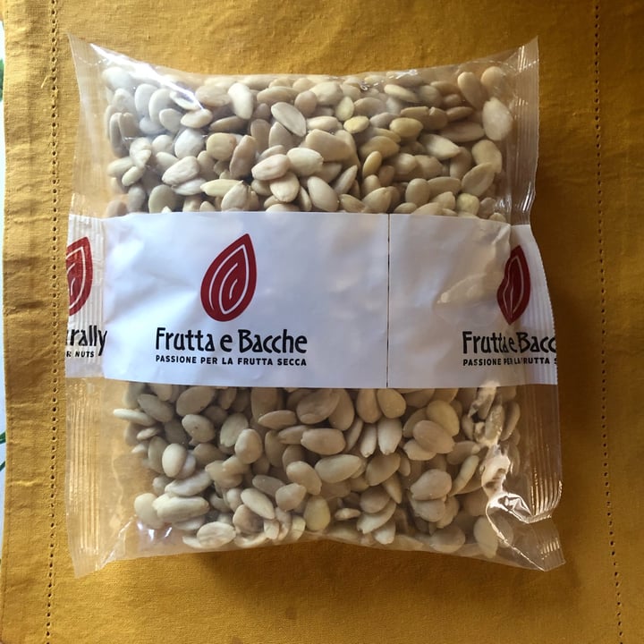 review photo of Frutta e Bacche Mandorle pelate Biologiche shared by @eleonoraltieri on 14 Jun 2022 - review
