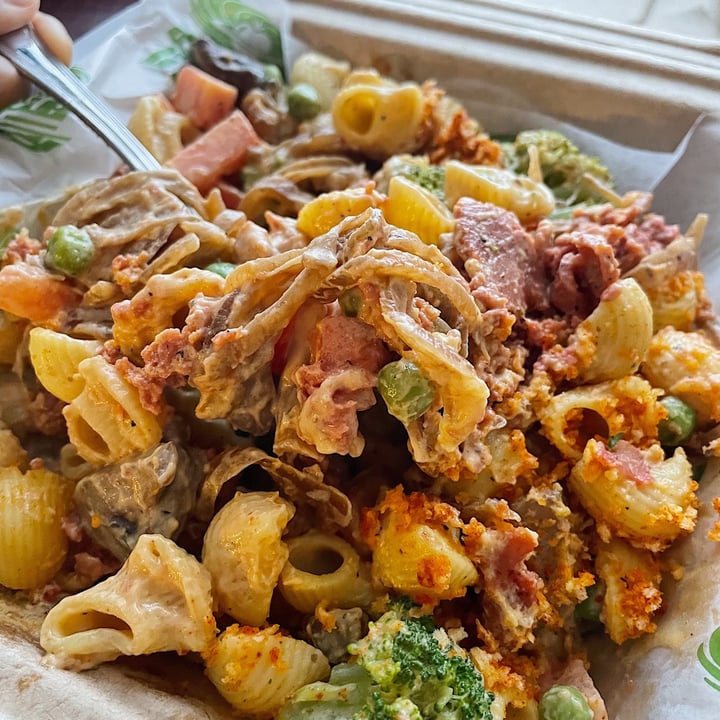 photo of Veggie Galaxy Loaded Mac shared by @arunnersfuel on  19 Jun 2021 - review