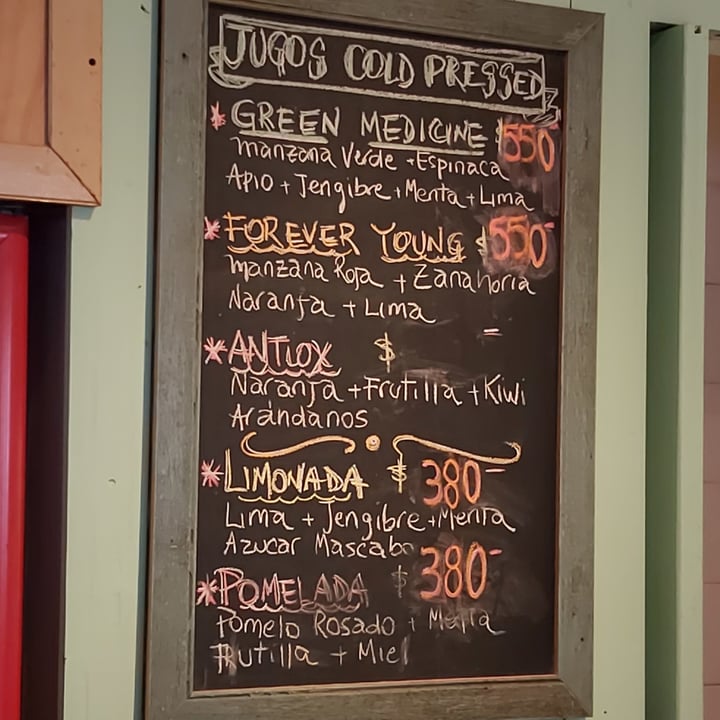 review photo of Petit Green Juicery - Natural Deli Wrap Thai shared by @valenbetchakian on 14 Sep 2022 - review