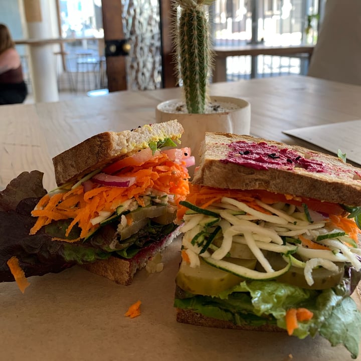 photo of Nourish'd Observatory Harmony Sandwich shared by @ripple on  19 Jan 2022 - review