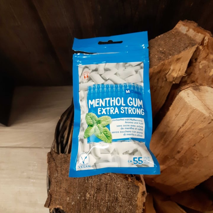 photo of Migros Menthol Gum Extra Strong shared by @valentinabass on  02 Oct 2021 - review