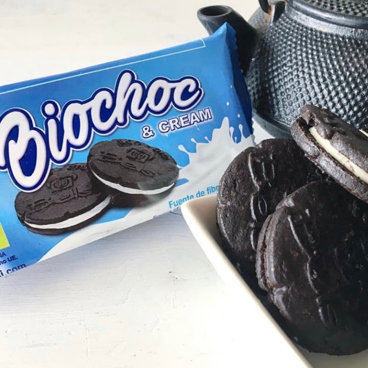 photo of Biochoc Galletas Tipo Oreo Biochoc And Cream shared by @naivoncake on  16 Aug 2020 - review