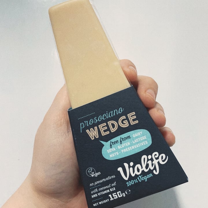 review photo of Violife Prosociano Wedge shared by @agomper on 23 Aug 2020 - review