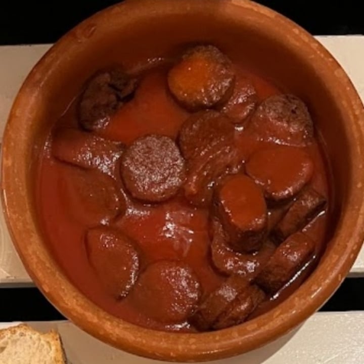 photo of La Oveja Negra taberna vegana. Chorizo A La Sidra shared by @laurauf on  04 May 2022 - review