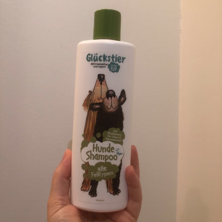 photo of Glückstier Dog Shampoo shared by @marijarobe on  18 Sep 2021 - review