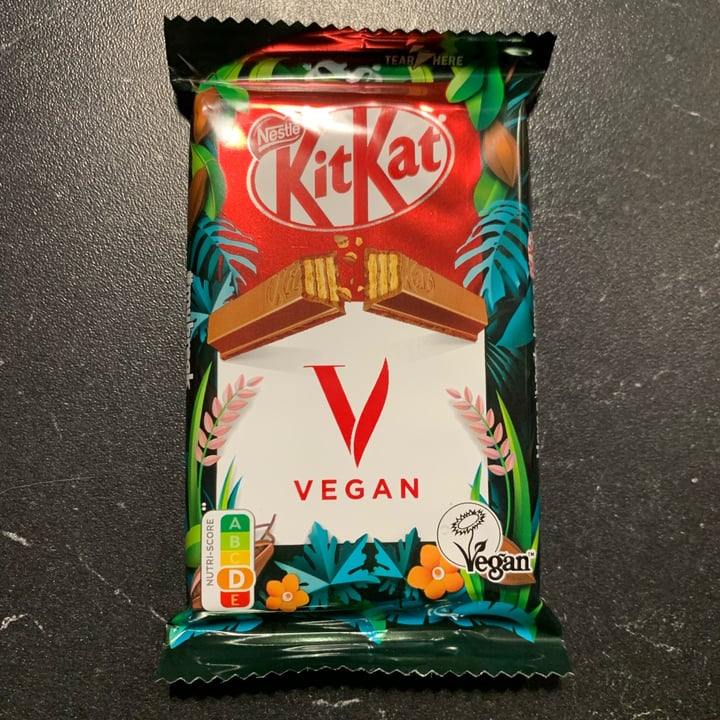 review photo of Nestlé Kitkat Vegan shared by @k-wunderlich on 07 Nov 2022 - review