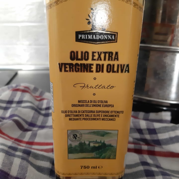 photo of Primadonna Olio Extravergine Di Oliva Fruttato shared by @francescaglad7 on  19 Sep 2021 - review