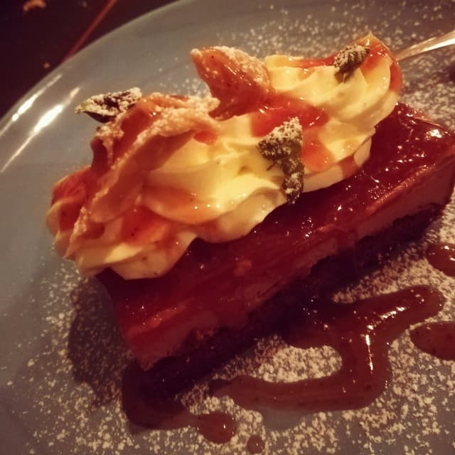 Photo of the dish “tronchetto al cioccolato”