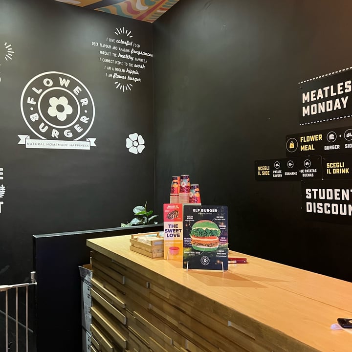 review photo of Flower Burger Roma Flower burger shared by @sattvavibes on 09 Feb 2022 - review