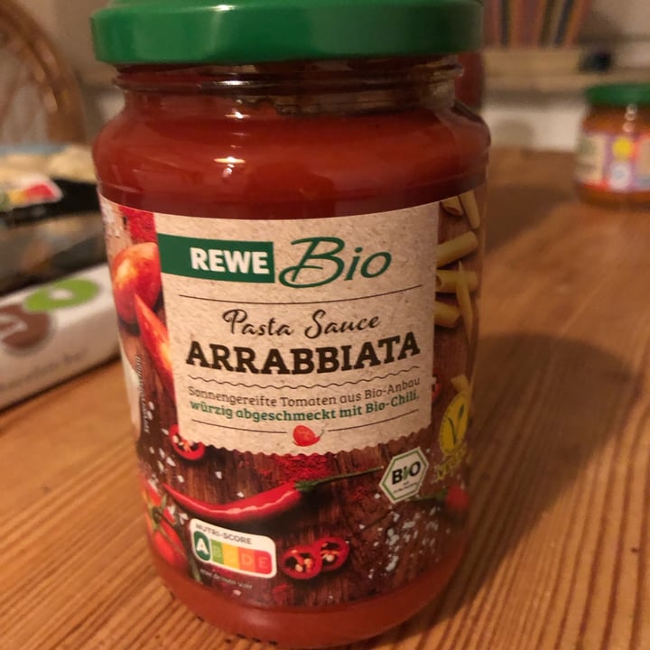 photo of Rewe Bio Pasta Sauce Arrabbiata shared by @felixw on  22 Dec 2022 - review