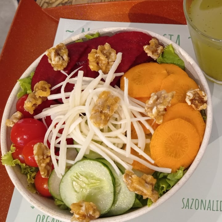 photo of Veg To Go Salada de Entrada shared by @relm on  01 May 2022 - review