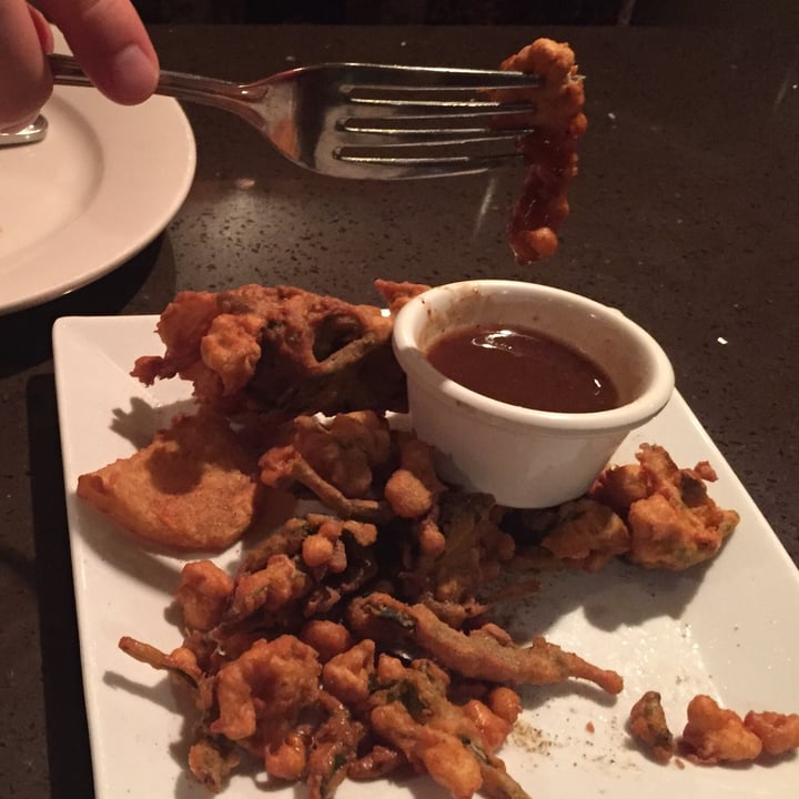 review photo of Flavor of India Burbank Vegetarian Pakora shared by @carolynsanity on 12 Aug 2021 - review