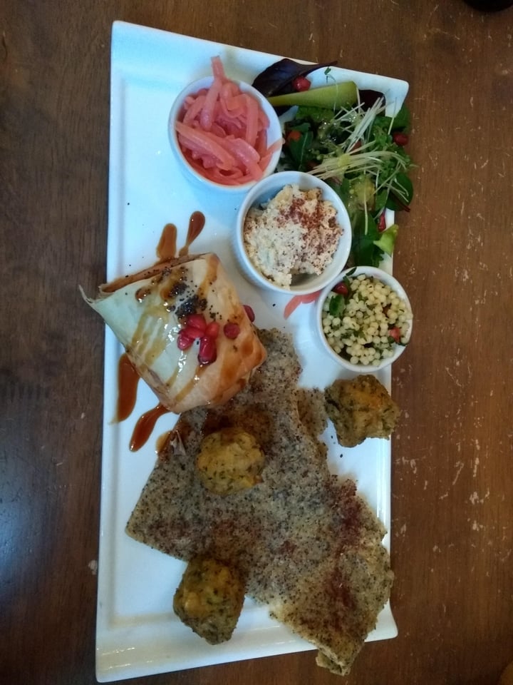 photo of Goji Cafe Vegetarian Cafe & Deli Middle Eastern Platter shared by @holly on  02 Mar 2019 - review
