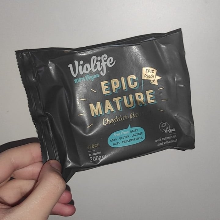 review photo of Violife Epic Mature Cheddar Block shared by @vegansaturn on 23 Nov 2021 - review