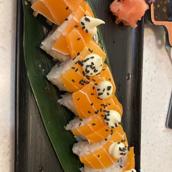 review photo of Saute Sushi Zalmon Avocado shared by @vyow on 29 Oct 2022 - review