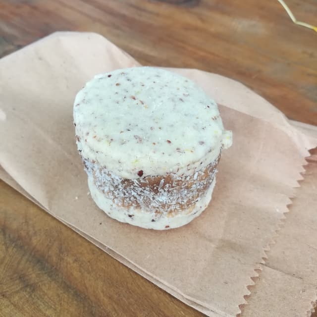 Photo of the dish “Alfajor de maicena”