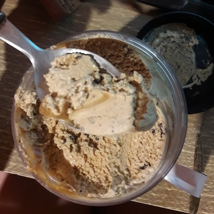 photo of NotCo Not Icecream Dulce de Leche Tentación shared by @harrita-exe on  07 May 2021 - review