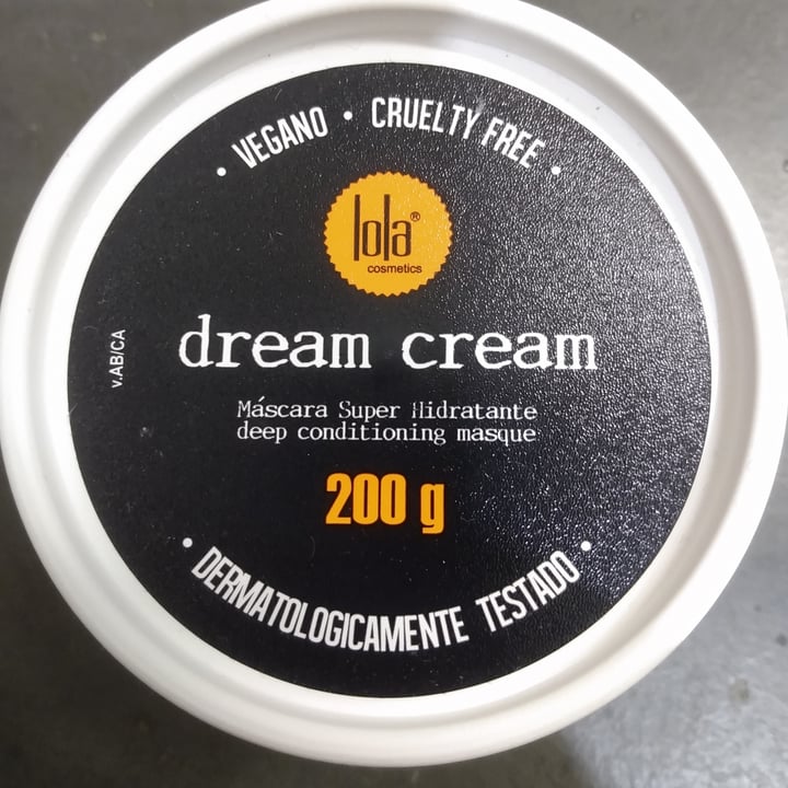 photo of Lola Cosmetics Dream Cream Máscara shared by @jugennari on  26 Jun 2022 - review