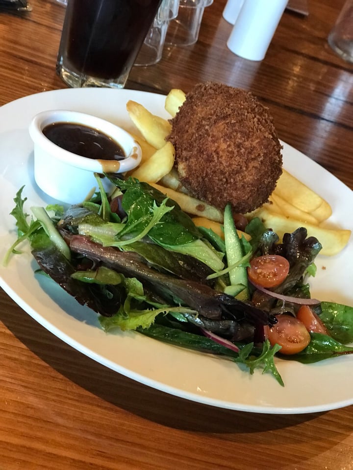photo of The Cornish Arms Hotel Vegan chicken Kiev shared by @chesterfield on  18 Jun 2019 - review