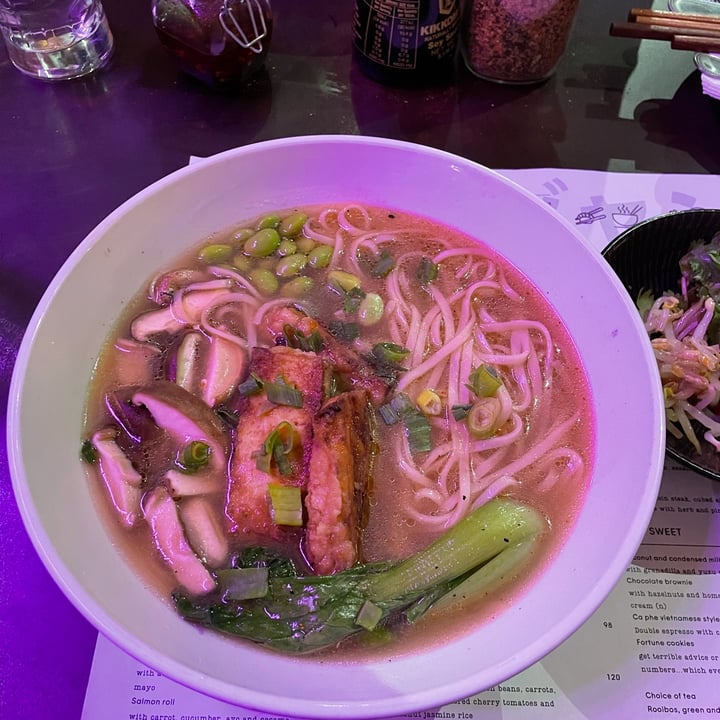 review photo of Saigon Suzy Parkwood Tofu Noodle Soup shared by @veg-eater-cam on 11 Oct 2021 - review