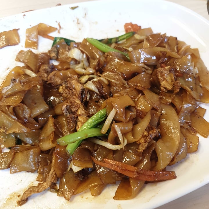 photo of The Buddha Bowl 泰幸福 Black Char Kway Teow shared by @paradisetreesnake on  15 May 2021 - review