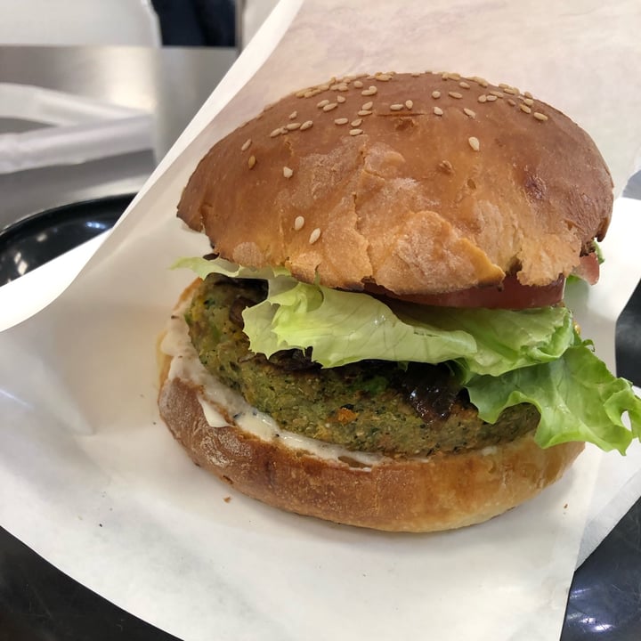 photo of Divina - Piadineria e Gelateria Hamburger vegano shared by @paoladicembrino on  30 Apr 2022 - review