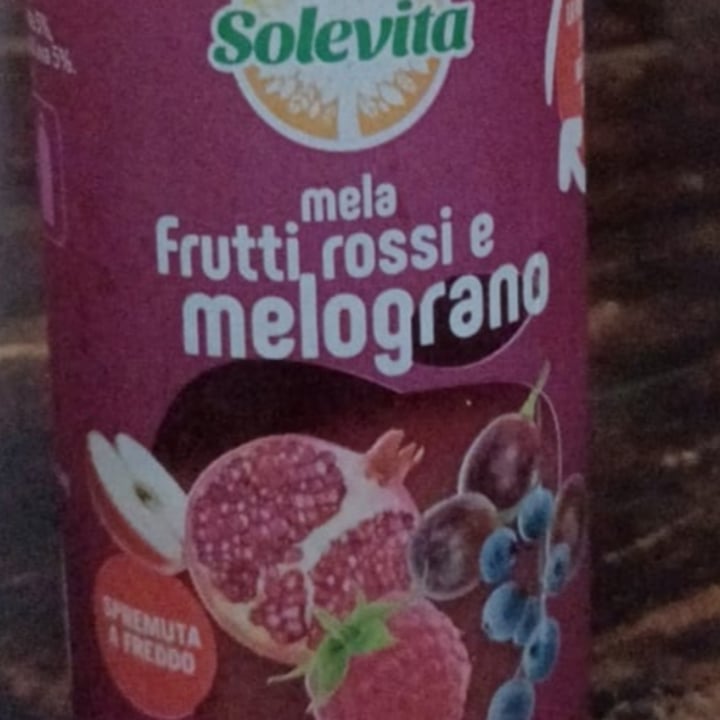 photo of Solevita Mela frutti rossi e melograno shared by @lizzieveg on  30 Oct 2021 - review