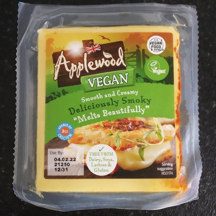 review photo of Applewood Applewood Vegan Smoky Cheese Alternative shared by @silviamouse on 27 Sep 2021 - review