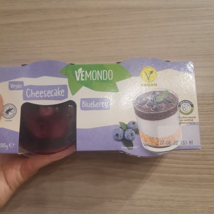 photo of Vemondo  Vegan Cheesecake Blueberry  shared by @elevegansoul on  08 Aug 2022 - review