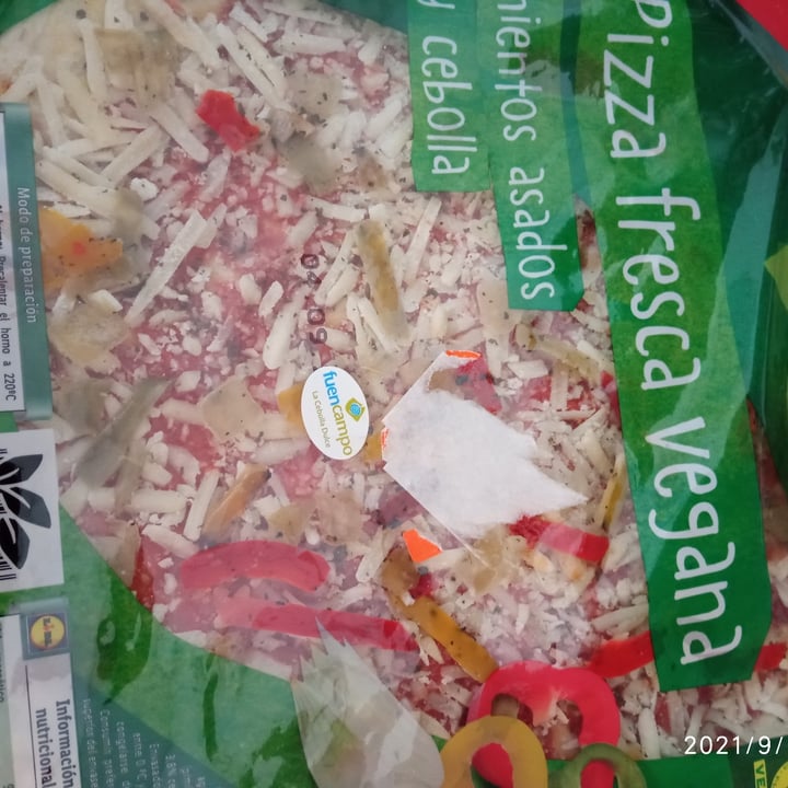 photo of Vemondo Pizza Fresca Pimientos Asados y Cebolla shared by @kary54 on  02 Sep 2021 - review