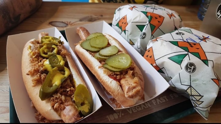 photo of La Trocadero Clásica Hot dog shared by @rutherrerov on  05 Mar 2020 - review