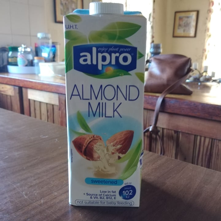 photo of Alpro Almond Milk Sweetened shared by @laurenbettyd on  15 Jan 2021 - review