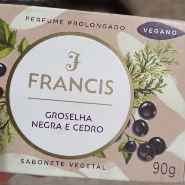 photo of Francis Francis sabonete vegano shared by @taysouza777 on  04 Oct 2022 - review