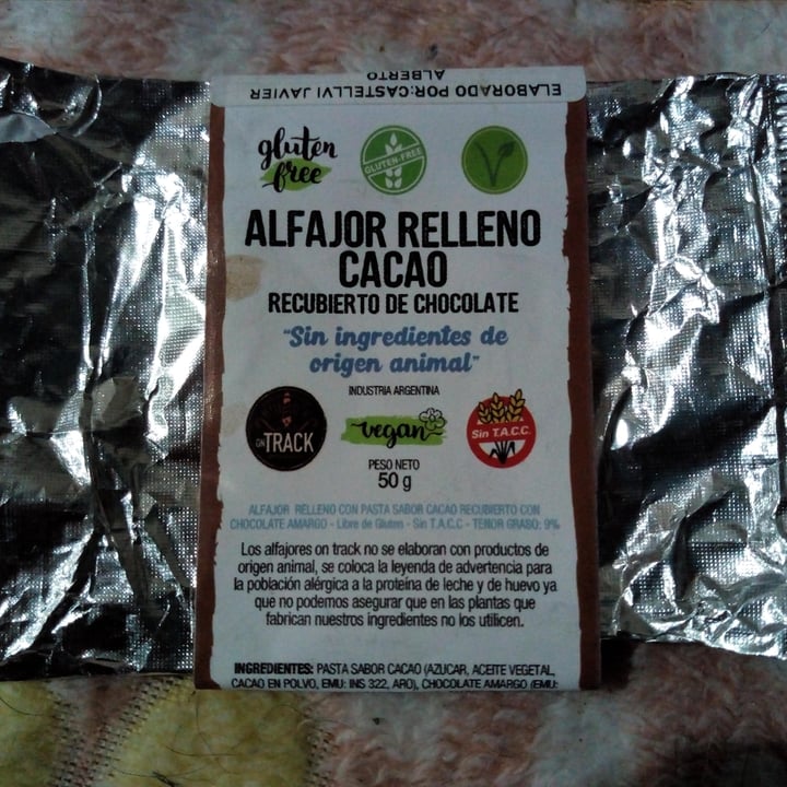 photo of On Track Alfajor Relleno Cacao shared by @camille22 on  24 Sep 2021 - review