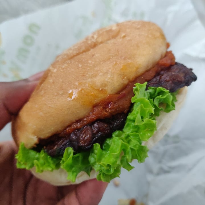 photo of nomVnom Bistro Temptation Satay Burger shared by @hownowbrownkow on  10 Jul 2020 - review
