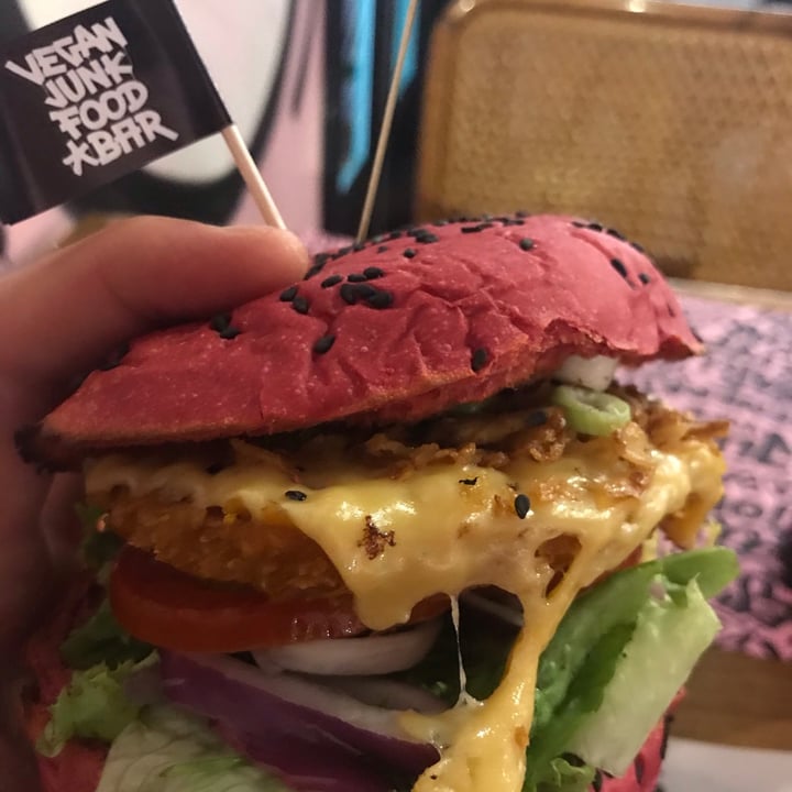 photo of Vegan Junk Food Bar Daddy Mc Chik’n shared by @radberry on  13 Sep 2020 - review