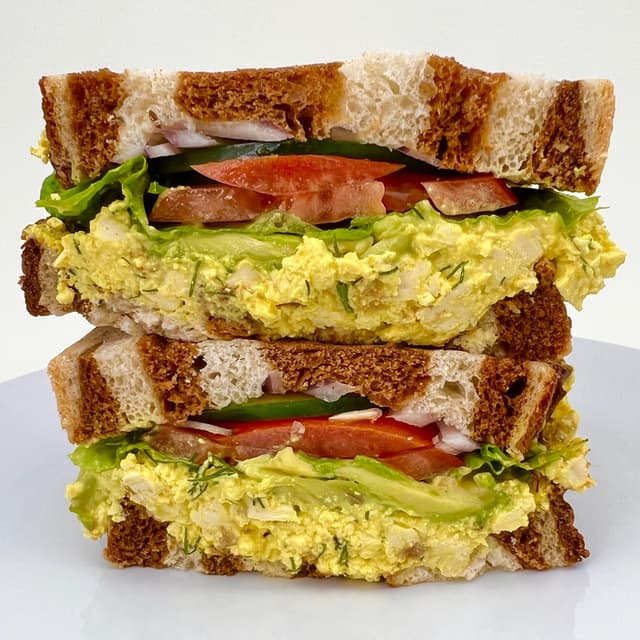 Foto do prato “Benny’s Brisket Deli Sandwich”