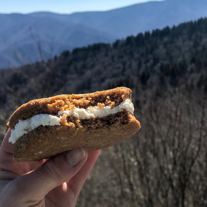 photo of Benefit Your Life Gluten Free Bakery & Cafe Oatmeal Cream Pie shared by @earthtostacy on  24 Apr 2021 - review