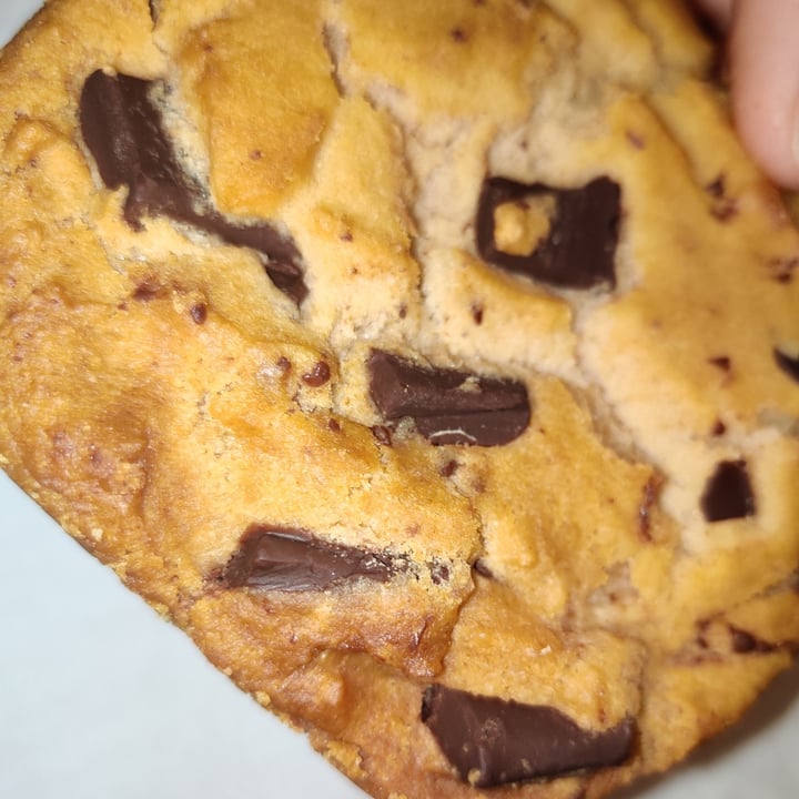 photo of GRO Dark choc chunk cookies shared by @cr0vegan on  21 Mar 2021 - review