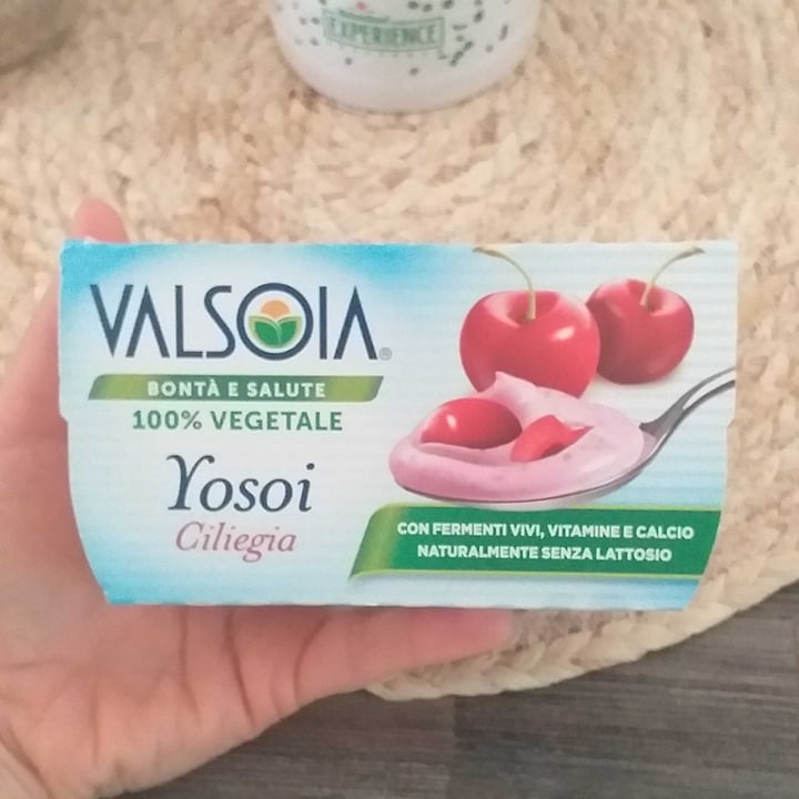 review photo of Valsoia Yogurt Ciliegia shared by @simona85r on 14 Apr 2022 - review