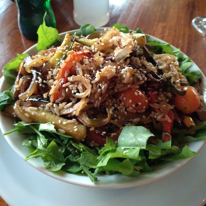 review photo of La Palmera Parrilla Wook de vegetales y arroz shared by @vickymarongiu on 04 Sep 2021 - review