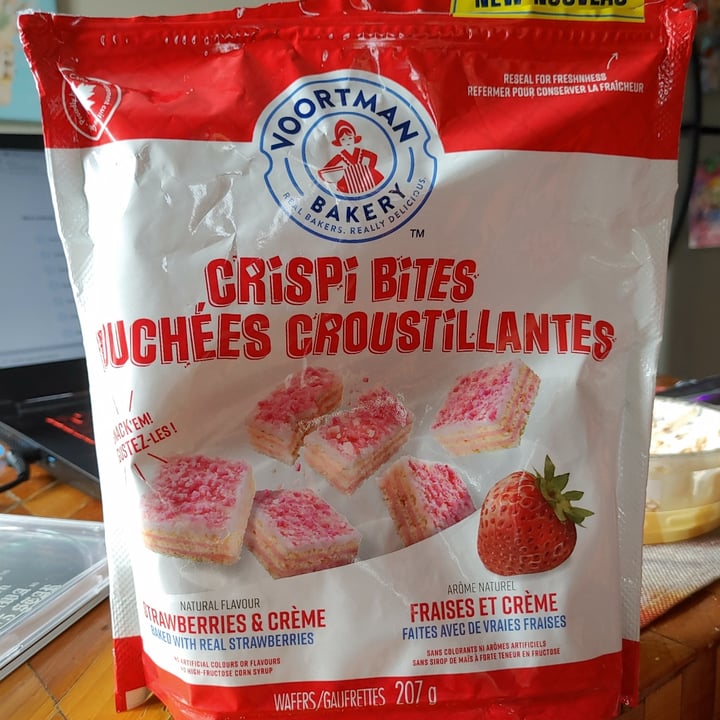 photo of Voortman Bakery Bouchées Croustillantes Fraises Et Crème shared by @gatitos on  08 Dec 2021 - review