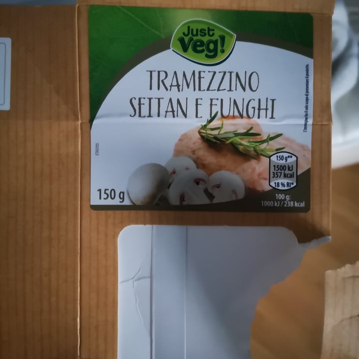 photo of Just Veg (ALDI España) tramezzino seitan e funghi shared by @ele72 on  21 Mar 2022 - review