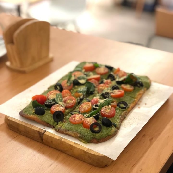 photo of LN FORTUNATE COFFEE MALAYSIA 幸福咖啡 Pesto Pizza shared by @moralcompassion4all on  12 Jun 2020 - review